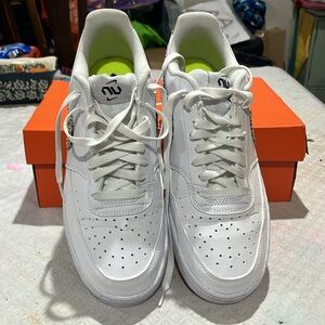 Nike women’s court vision